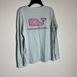 Women’s vineyard vines shirt